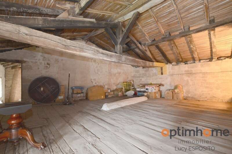 Maison à NANTEUIL-EN-VALLEE