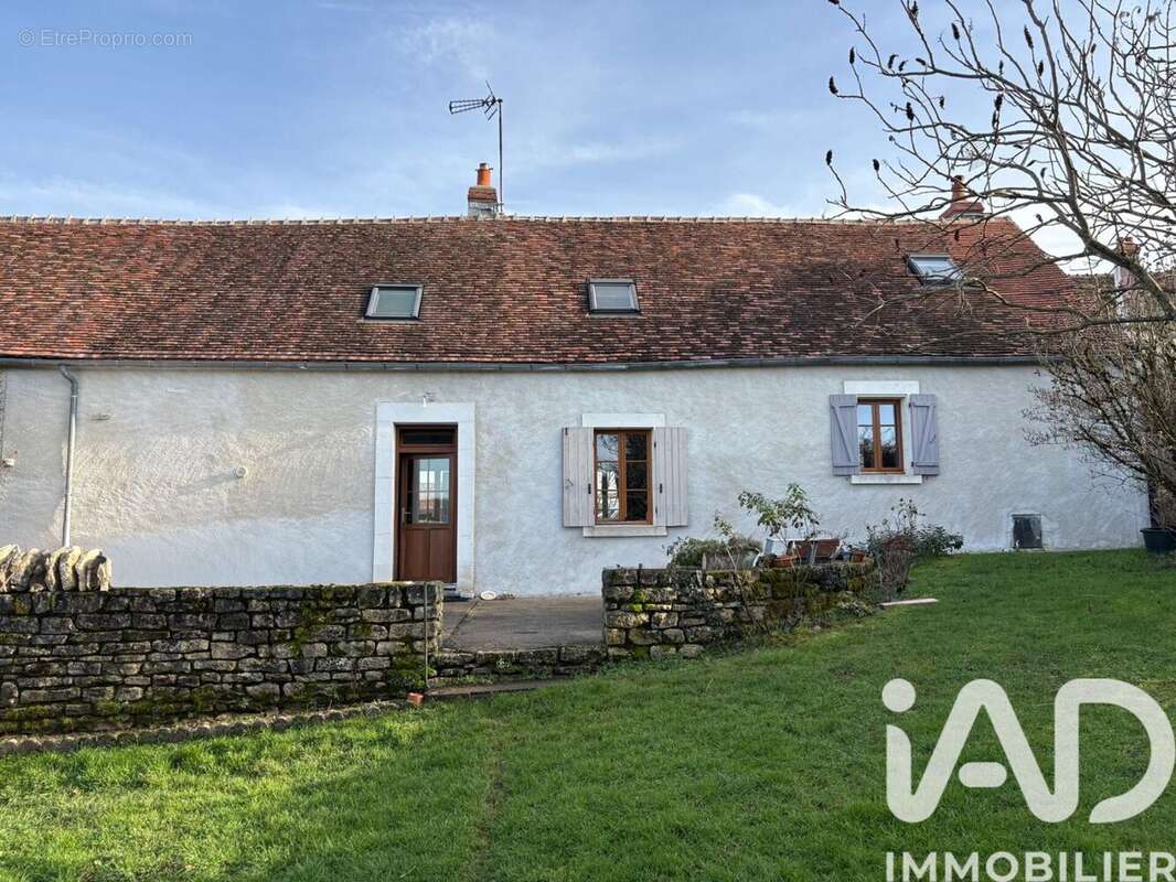 Maison 142 m² à Giry  - photo 5