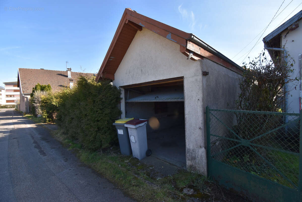 Maison à SAINT-LOUP-SUR-SEMOUSE