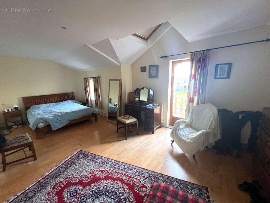 Maison à SAINT-AMAND-LES-EAUX