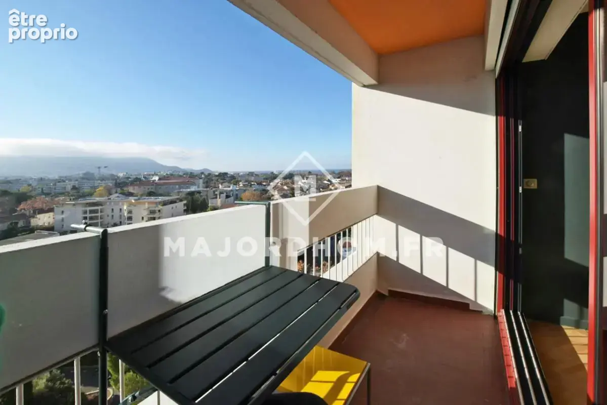 VENDU PAR NOTRE AGENCE T2 calme balcon vue mer St Anne 13008 - photo 13