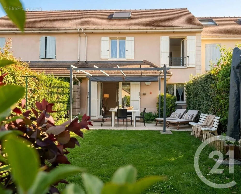 Maison à MOUSSY-LE-NEUF