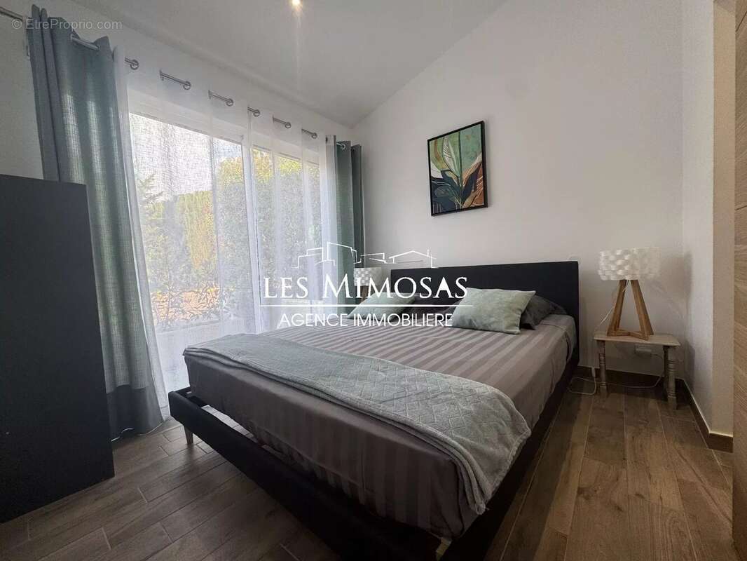 Maison à ROQUEBRUNE-SUR-ARGENS