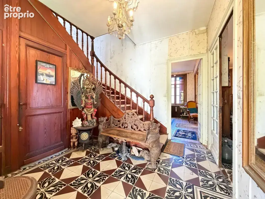 Villa d'epoque à rénover - photo 9