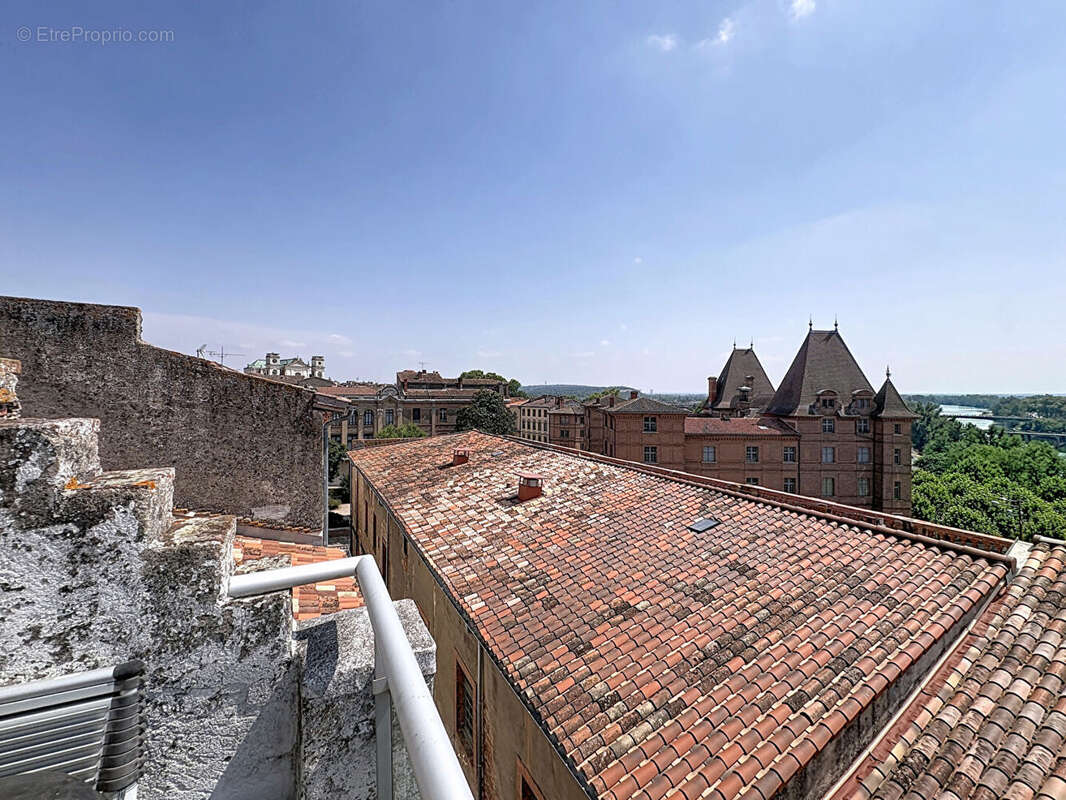 Appartement T2 à vendre avec terrasse panoramique centre-ville de Montauban (82) - photo 6