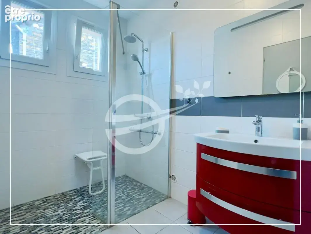 Ensemble immobilier Maison d'habitation, bâtiment en pierre - photo 8