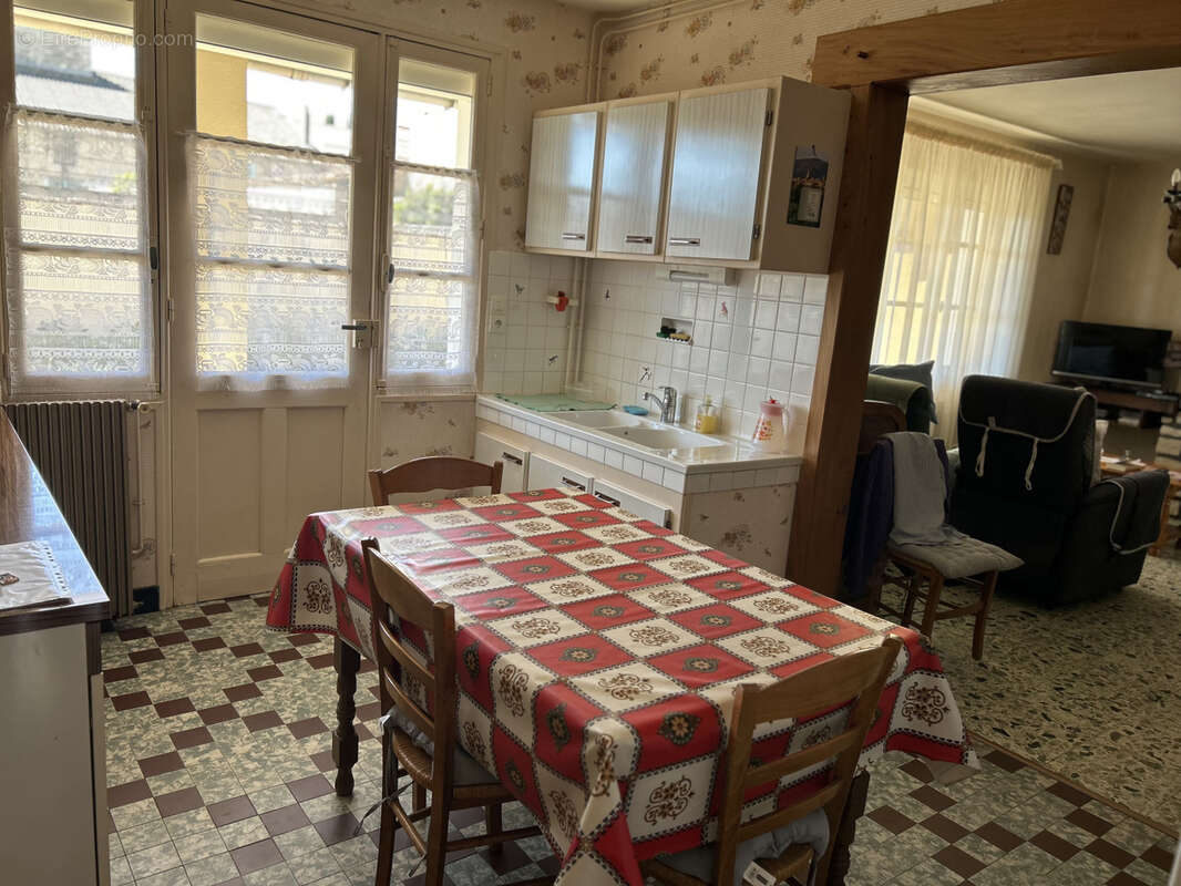 Maison à COURCON