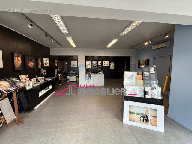 Commerce à PORTES-LES-VALENCE