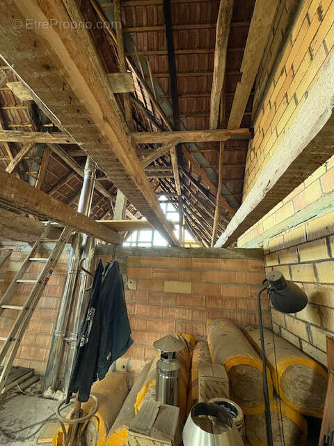 Maison à STEINBRUNN-LE-BAS