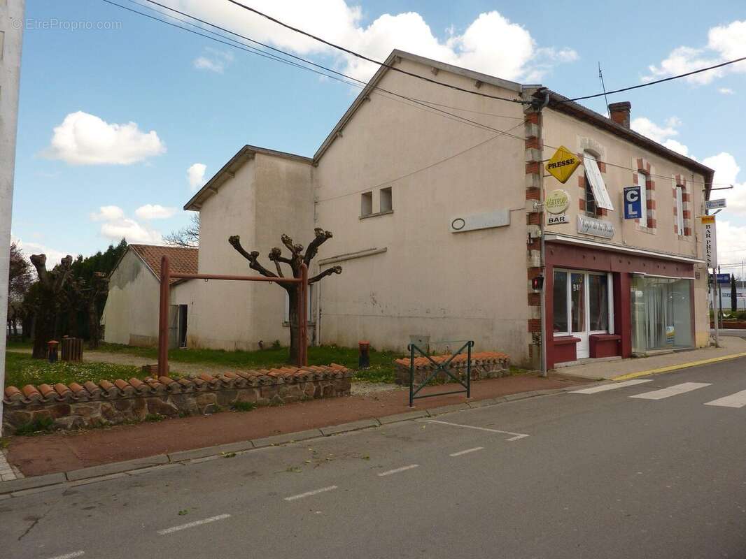 Maison à ROUMAZIERES-LOUBERT