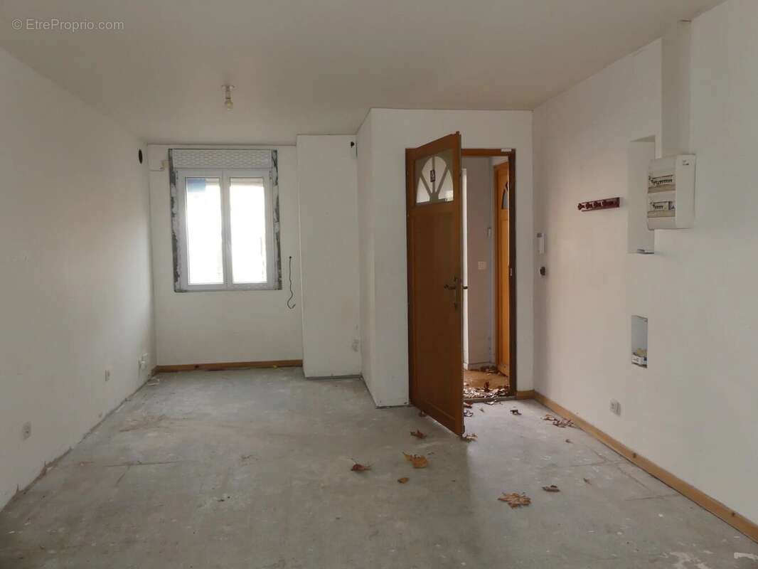 Appartement à TOULON-SUR-ARROUX