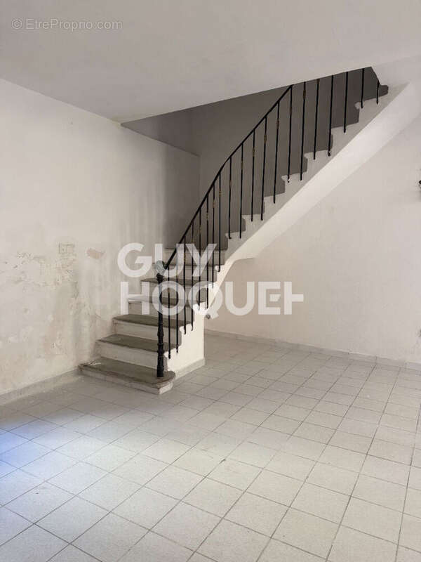 Maison à CAUMONT-SUR-DURANCE