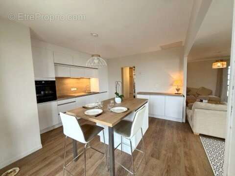 Maison à CENAC-ET-SAINT-JULIEN