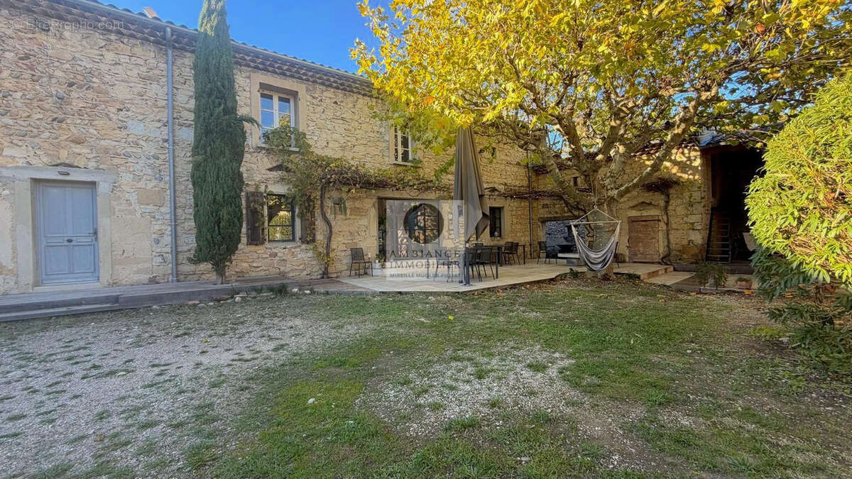 Maison à ETOILE-SUR-RHONE