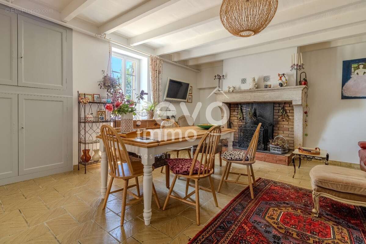 Maison à SAUVETERRE-DE-GUYENNE