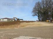 Terrain à HERICOURT