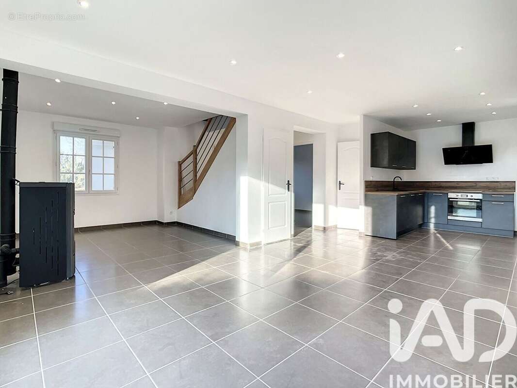 Photo 3 - Maison à ATTICHY