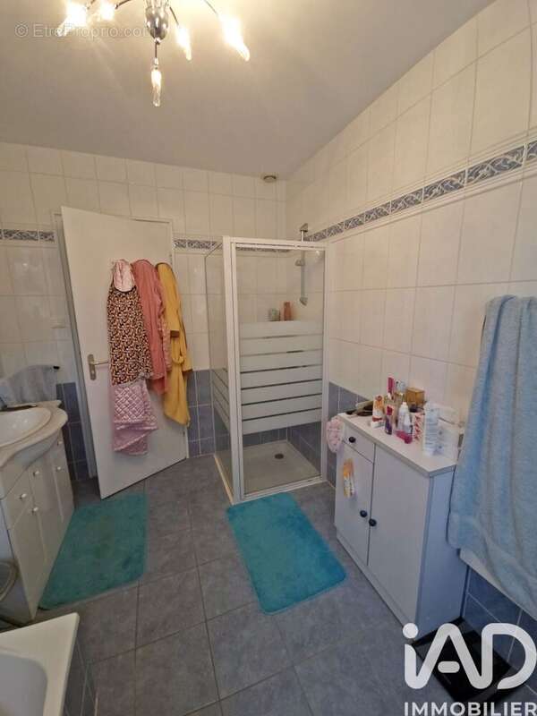 Maison 96 m² à Montournais  - photo 9