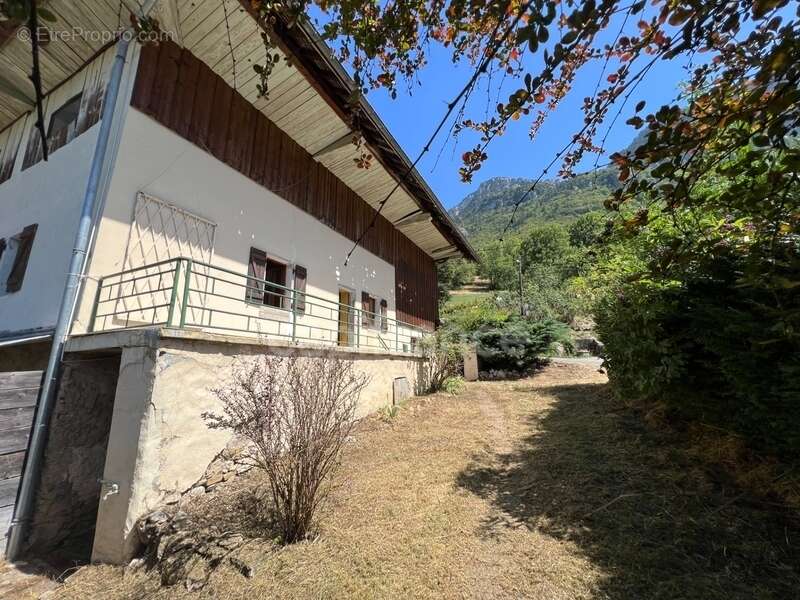 Maison à AILLON-LE-VIEUX