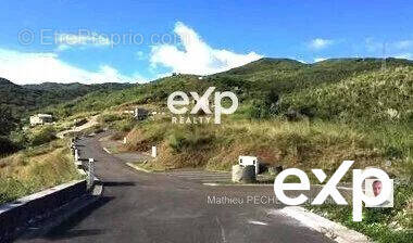 Terrain à LA POSSESSION