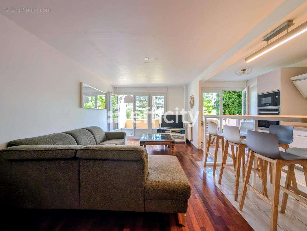 Appartement à EPINAY-SUR-SEINE