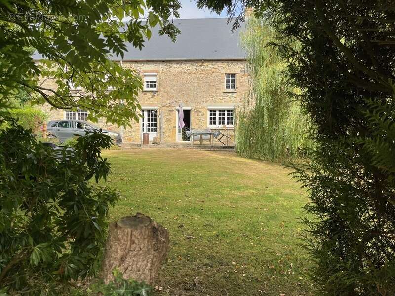 Maison à AUNAY-SUR-ODON