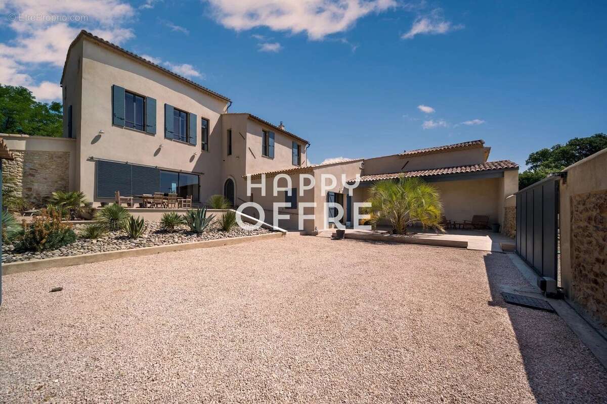 Maison à LOURMARIN