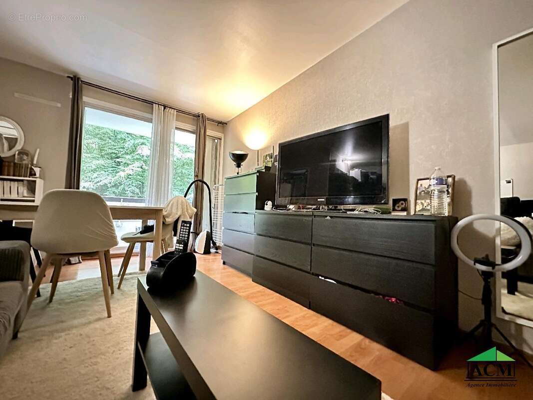 Appartement à MERY-SUR-OISE