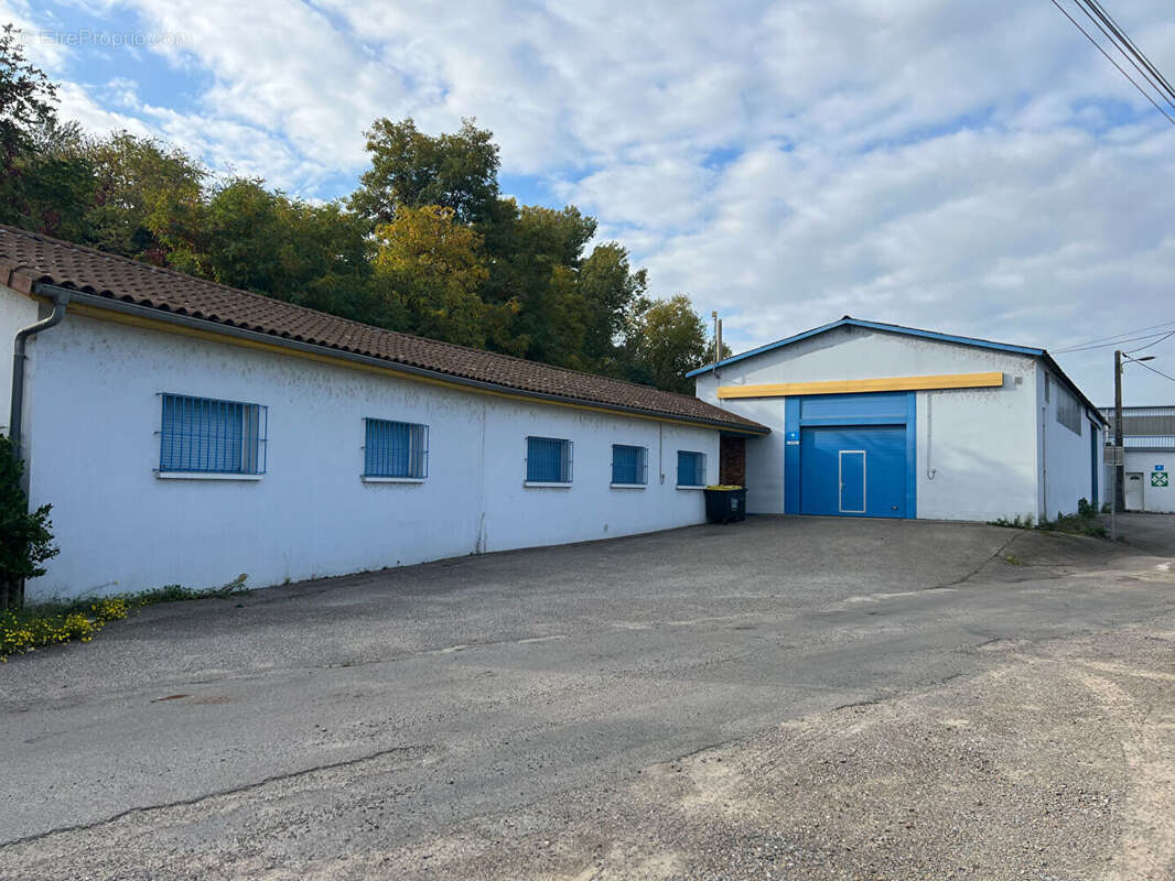 Commerce à ROUSSILLON