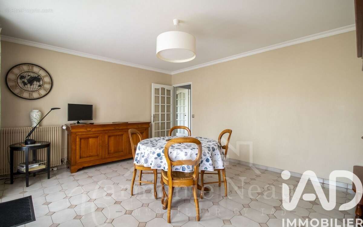 Photo 3 - Appartement à LIVRY-GARGAN