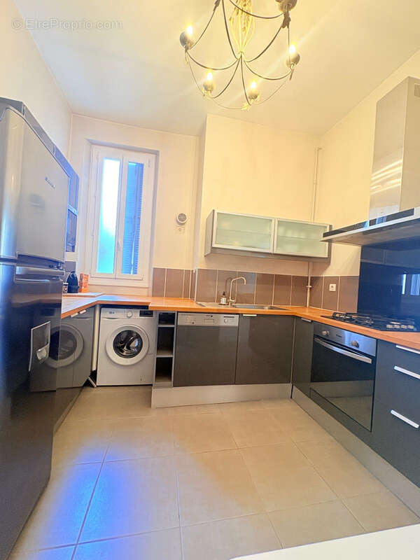 Bastia Centre ville Appartement F3/4 de 94 m2 - photo 9