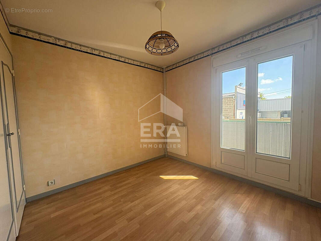 Appartement à MONDEVILLE