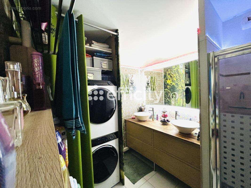 Appartement à MARSEILLE-13E