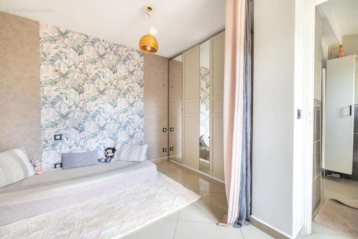 Appartement à VILLENEUVE-SAINT-GEORGES