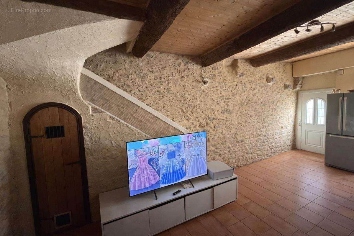 Maison à ESCALES