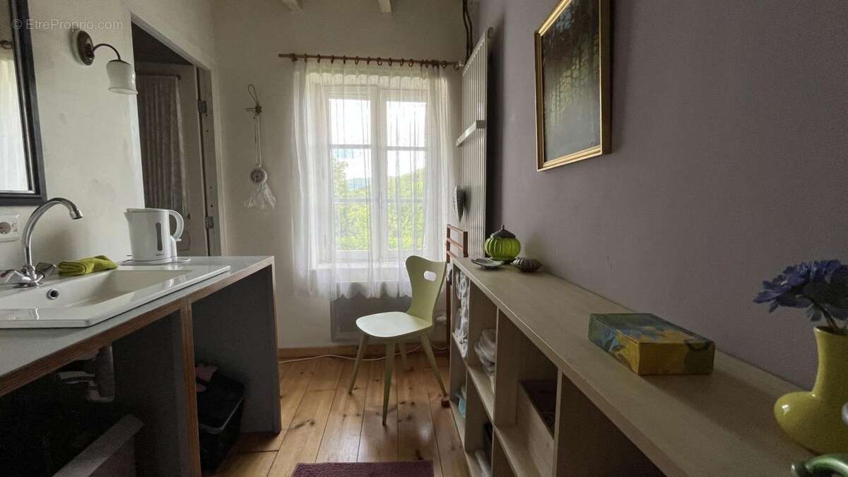 Maison à LAROCHEMILLAY