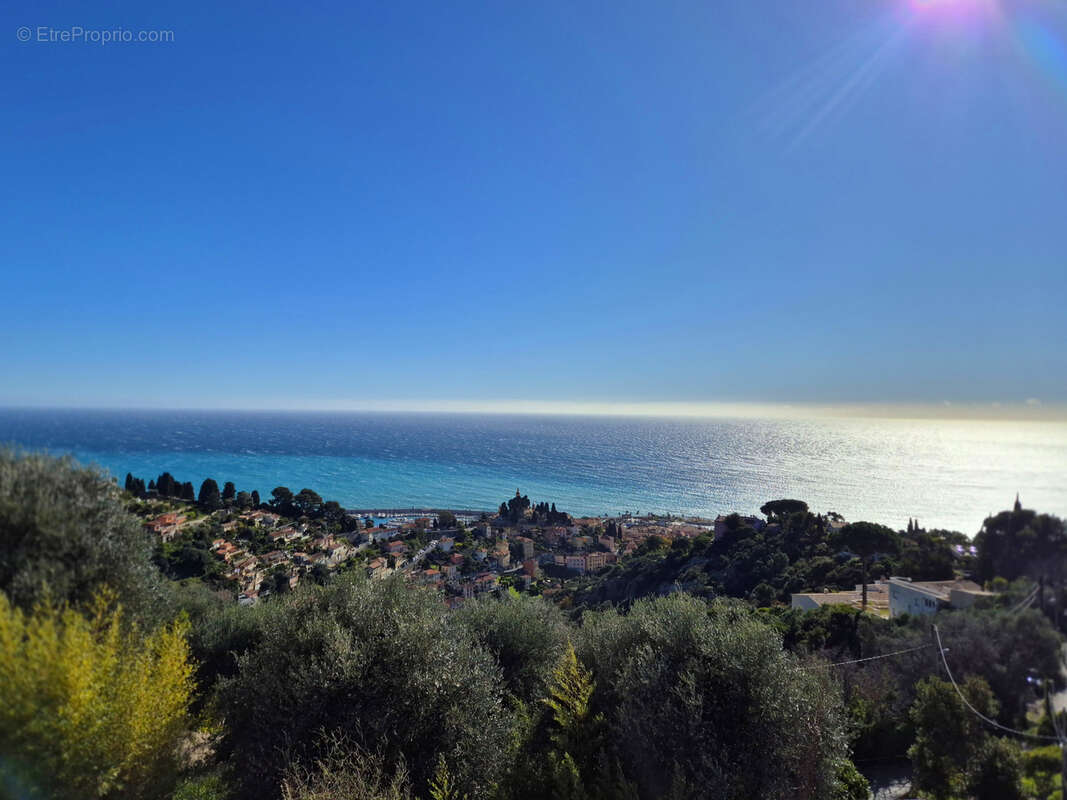 Appartement à MENTON