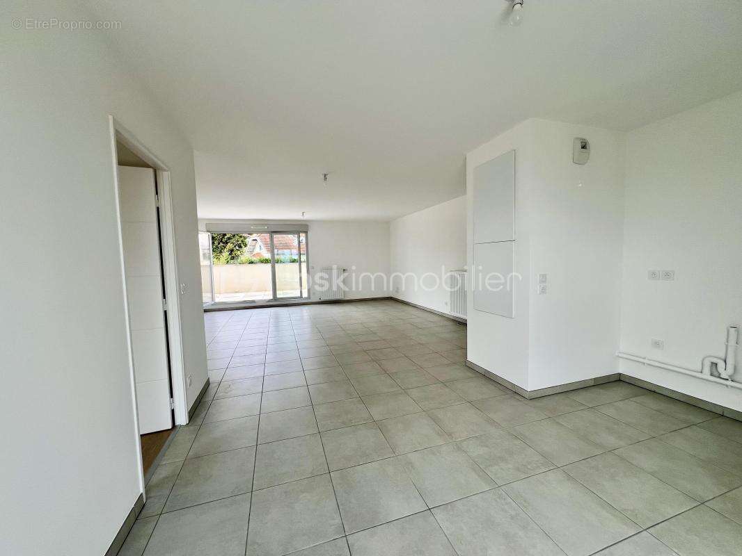 Appartement à RILLIEUX-LA-PAPE