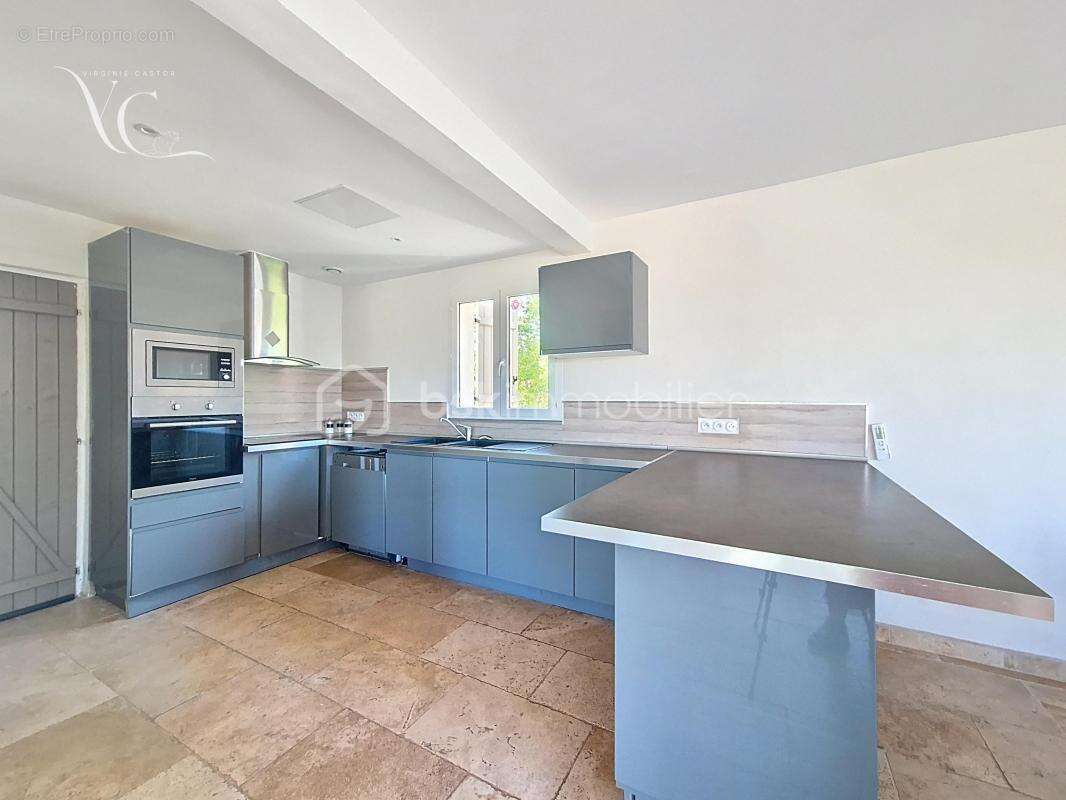 Maison à SAINT-SATURNIN-LES-APT