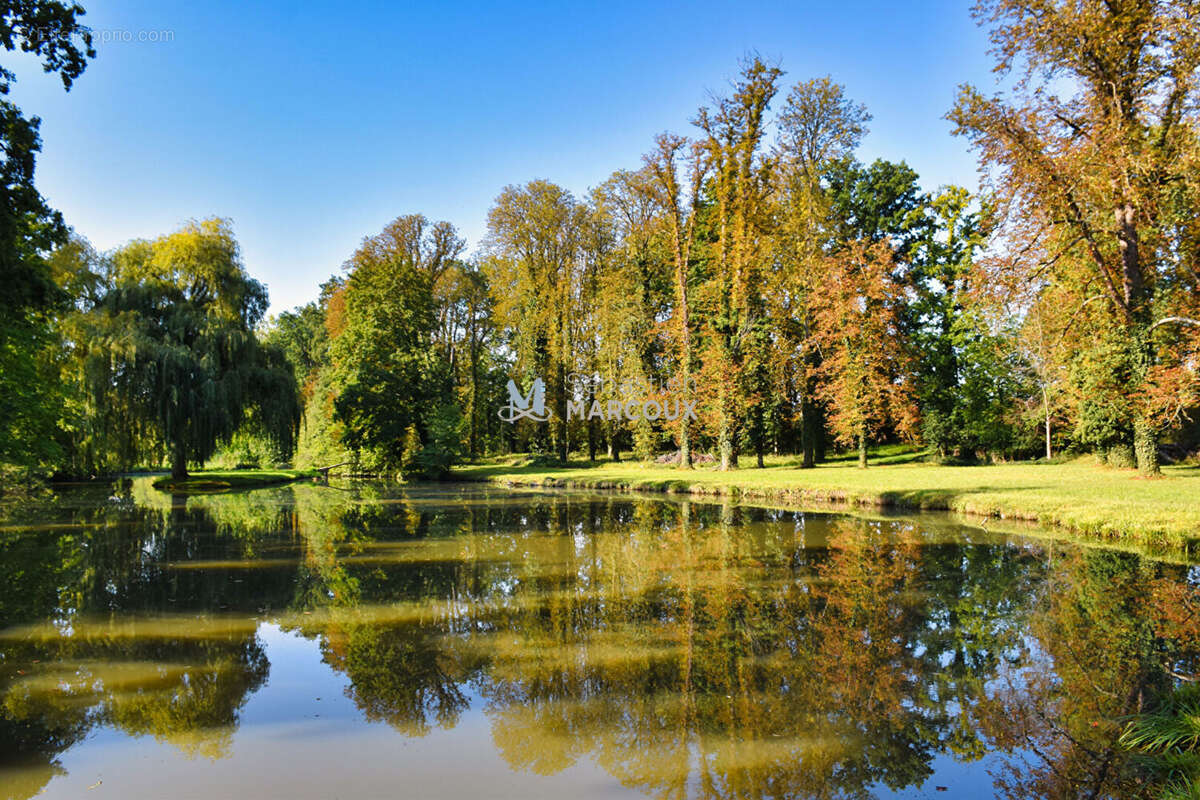 Maison à SURY-LE-COMTAL