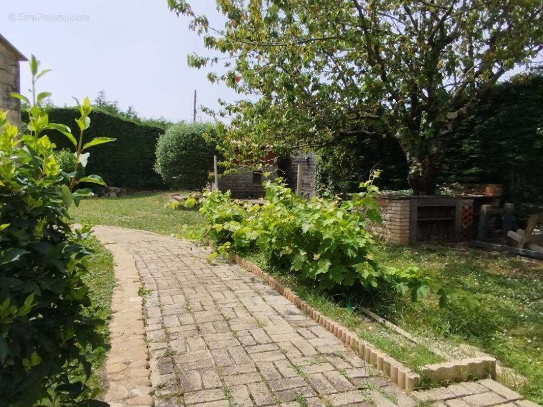 Maison à HAUTERIVES