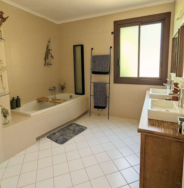 Maison 163 m² à Fontenilles  - photo 6