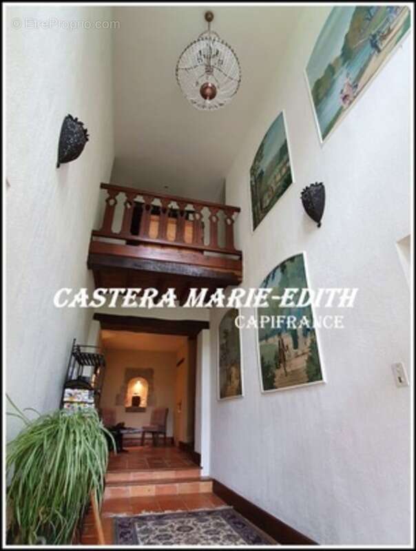 Commerce à SAINT-JEAN-POUTGE