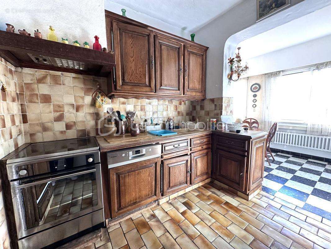 Maison à SAINT-LAURENT-DU-VAR