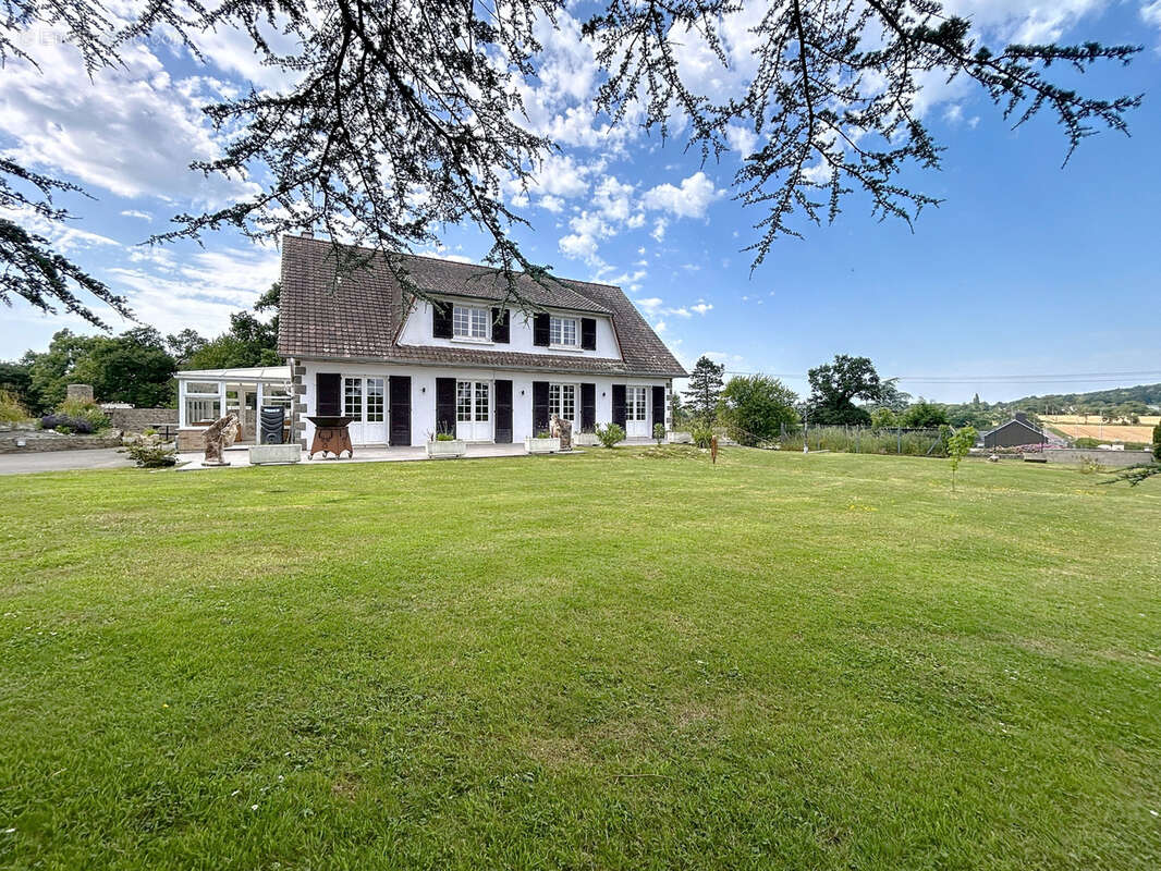 Maison à NEUFMESNIL