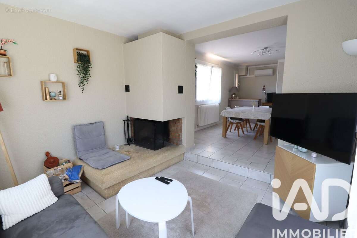 Photo 3 - Maison à LES MARTRES-DE-VEYRE