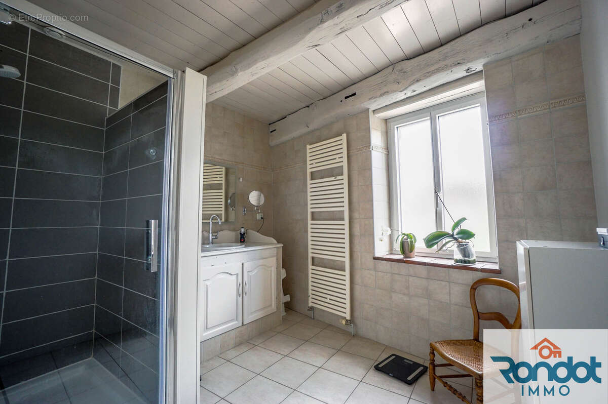 Maison à PICHANGES