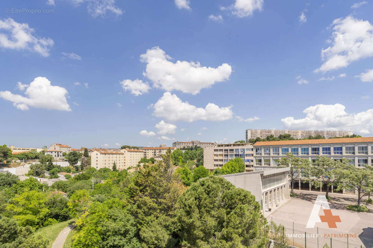 Appartement à MARSEILLE-15E
