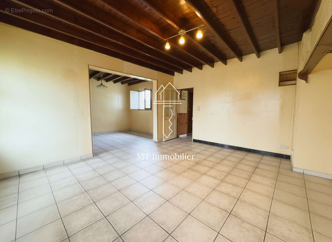 Maison à AUBIN-SAINT-VAAST