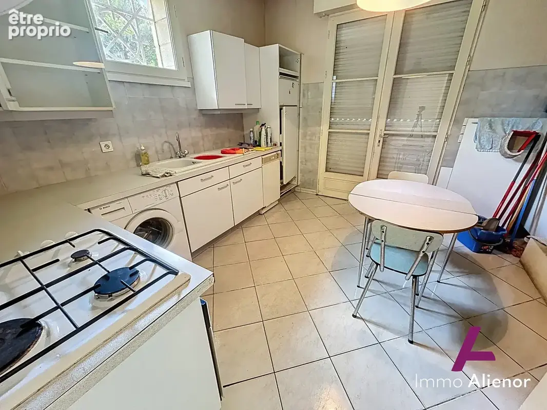 Maison 139 m² à Belin-Beliet  - photo 7